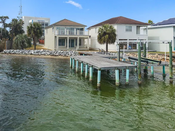 901 Lighthouse Rd, Fort Walton Beach, FL 32547