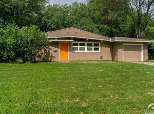 919 Madeline Ln, Lawrence, KS 66049