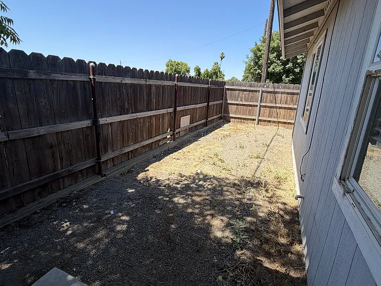 101 E Lang St #2 — Photo 11