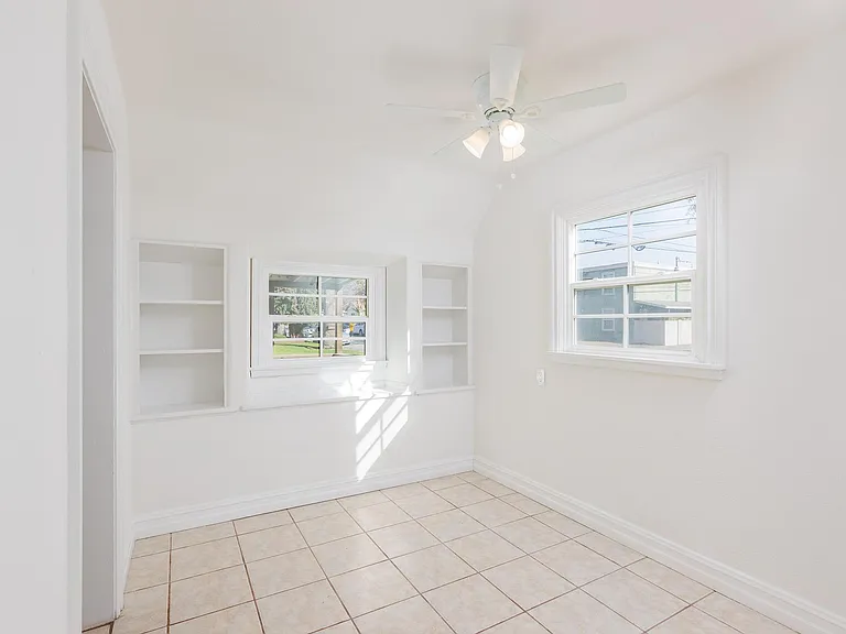 333 S 1st Ave — Photo 24