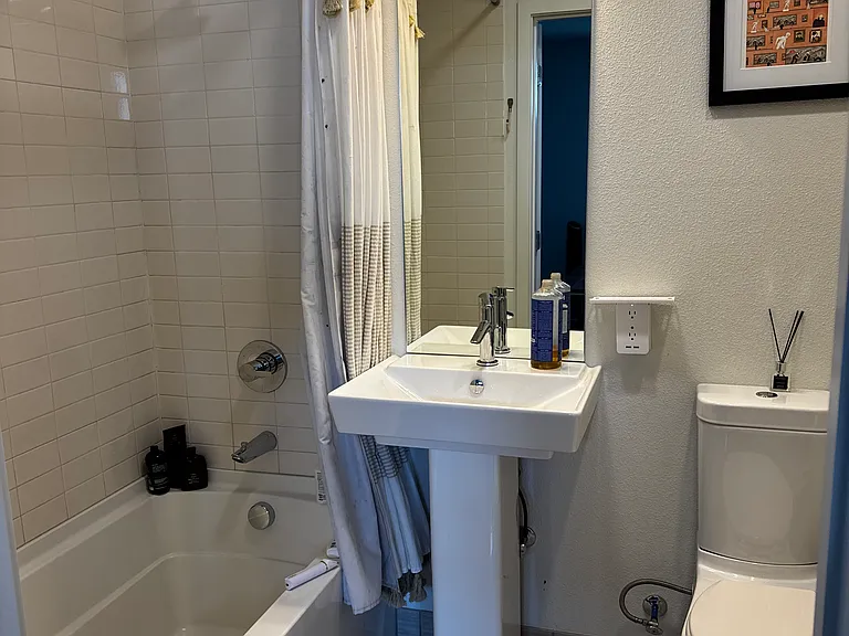 56 Galapago St — Photo 8