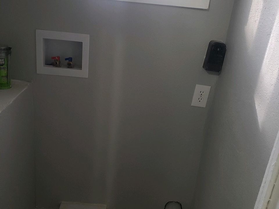 1st image of 715 W 31st St #717