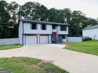 2695 Frank Ln, Douglasville, GA
