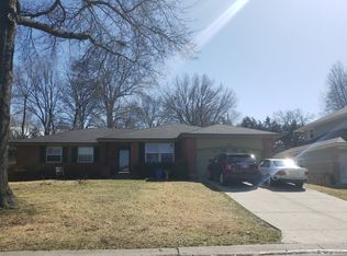 601 E 105th Ter, Kansas City, MO 64131