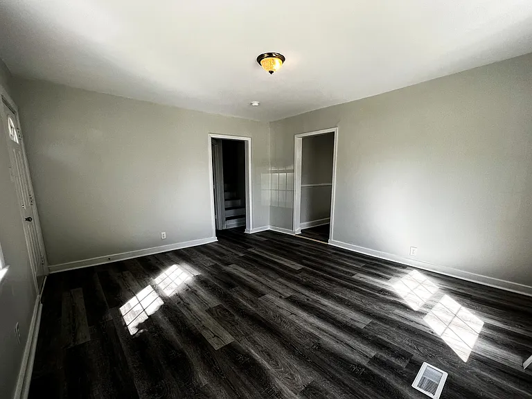 8118 Walnut Cove Rd — Photo 9