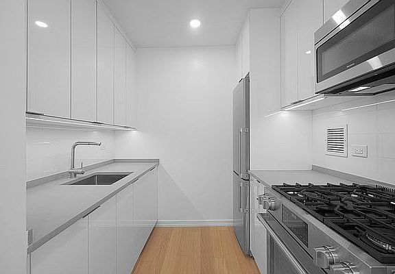 4th image of 75 W End Ave APT P10f