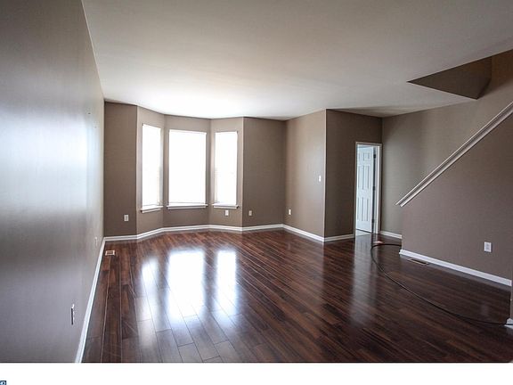 2nd image of 13 Brittany Ln