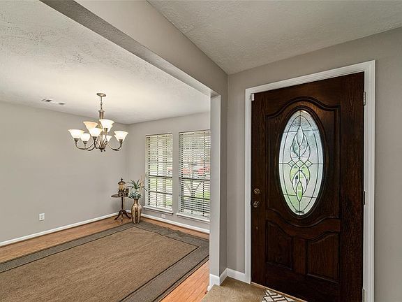 4th image of 507 Muirwood Ln