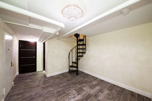 Rented by R New York | media 49