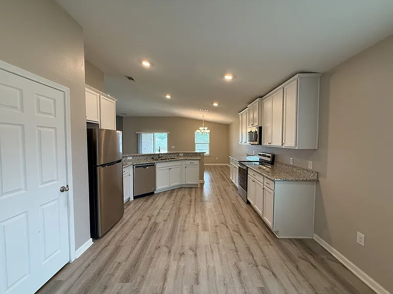 3480 Blaney Dr — Photo 5