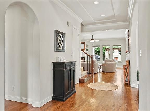 2nd image of 3686 Hickory Grove Ln