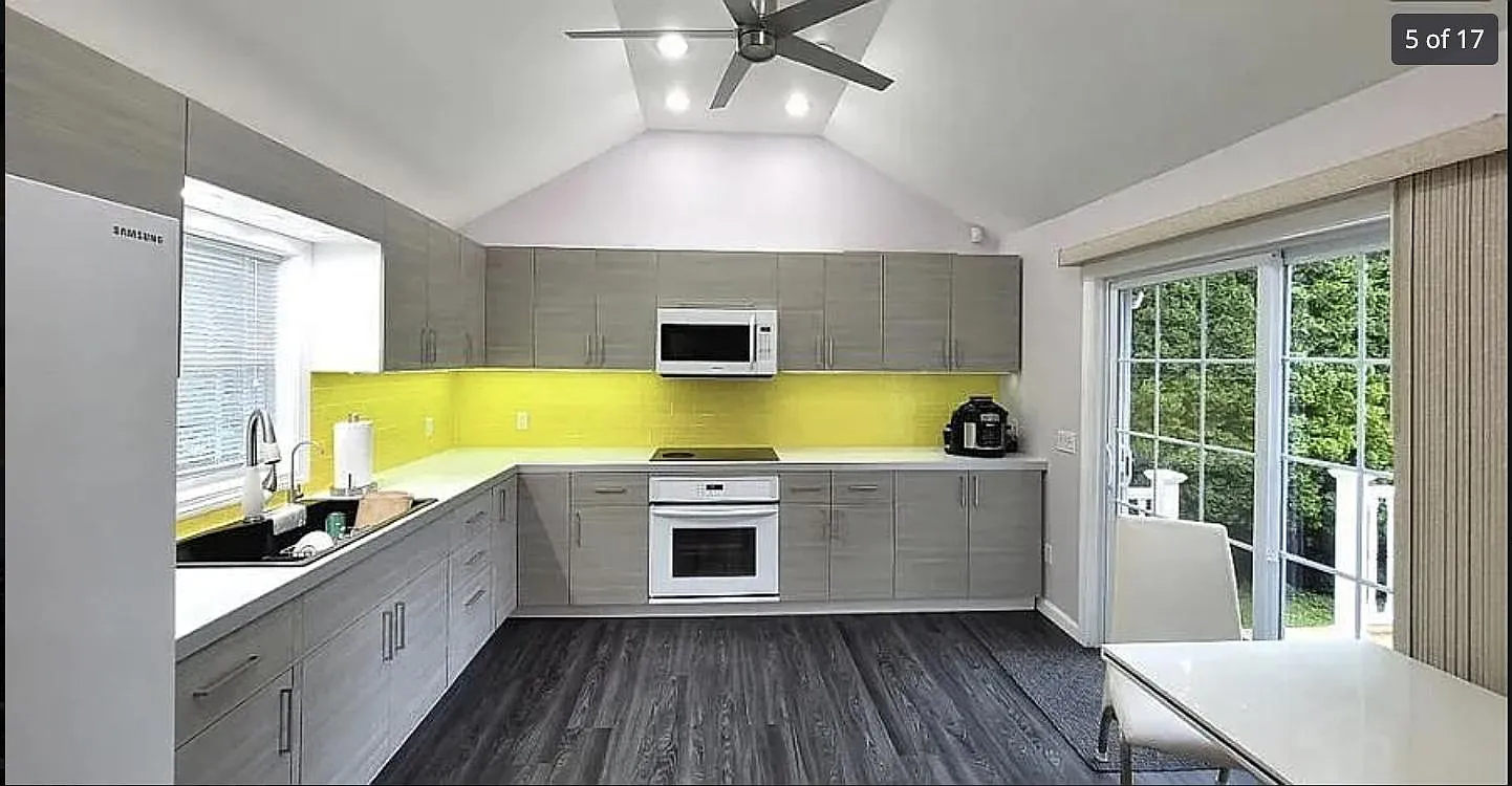 2 bed, 1070 sqft, $1,850 — Photo 1