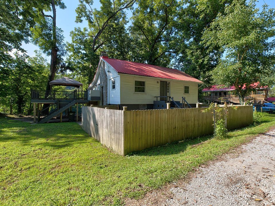 25th image of 148 Hidden Grove Ln