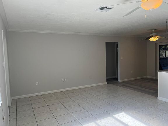 4th image of 3261 Kingswood Dr