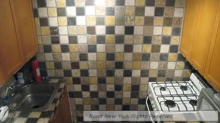 Rented by Bond New York | media 23