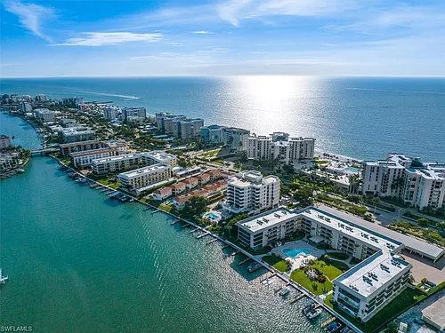 3200 Gulf Shore Blvd N Photo 1