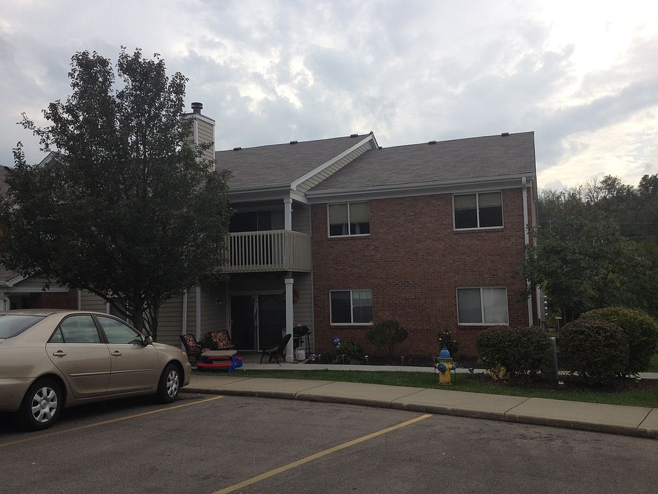 Upper unit, lot facing