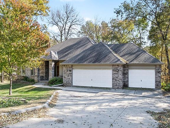 2nd image of 22565 Forrester Ln