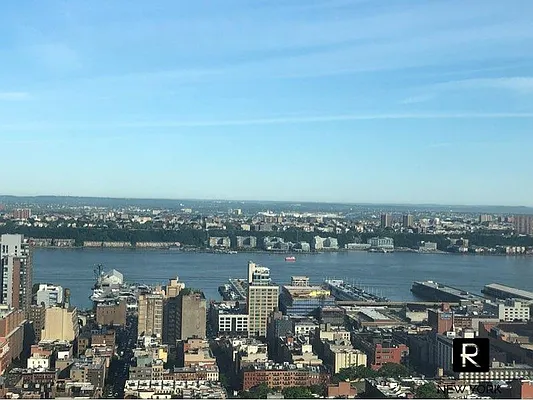 Sold by R New York | media 3
