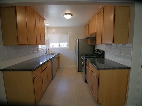 3rd image of 1285 Manchester Dr #2