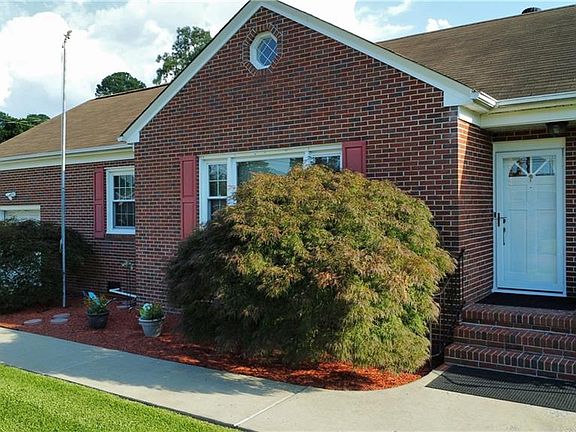 4th image of 4901 Clintwood Dr
