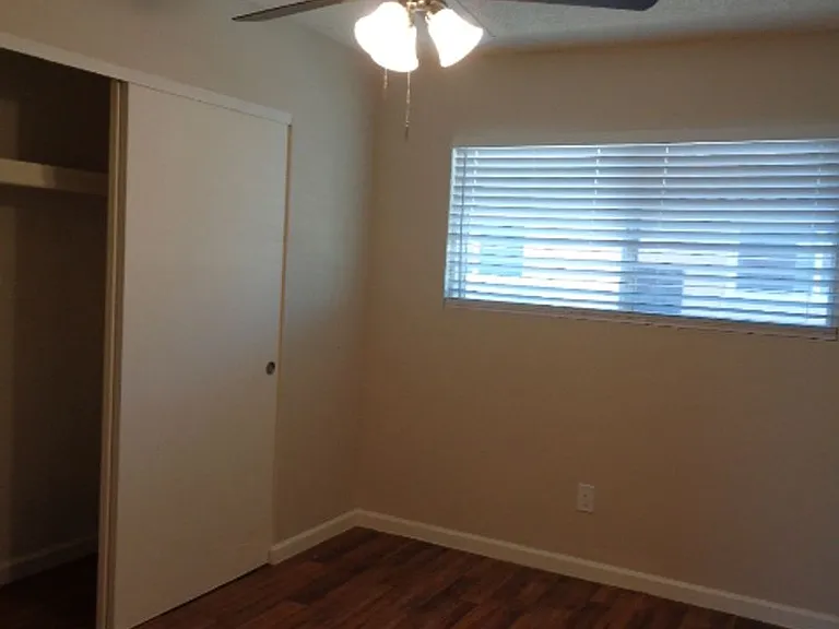 8124 N 33rd Dr — Photo 5