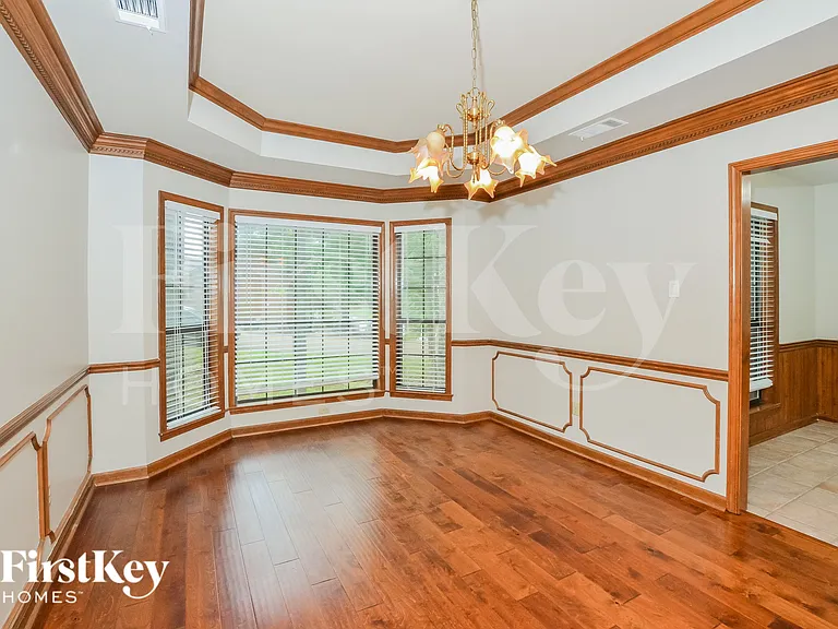 3943 Green Spruce Bnd — Photo 4