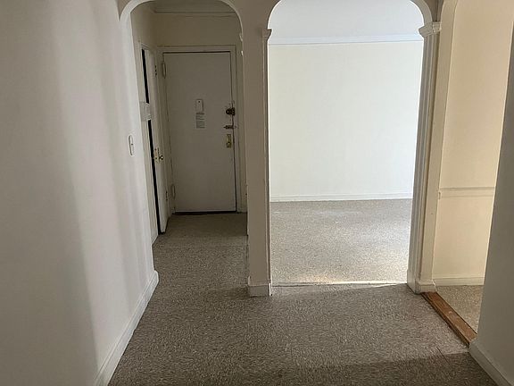 3rd image of 3007 3rd Ave #C3