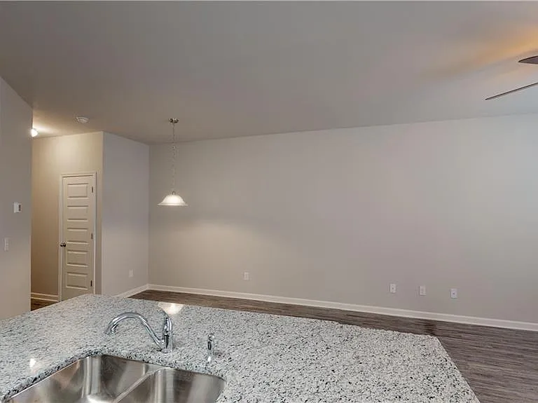 4048 Kingsbrook Blvd — Photo 12