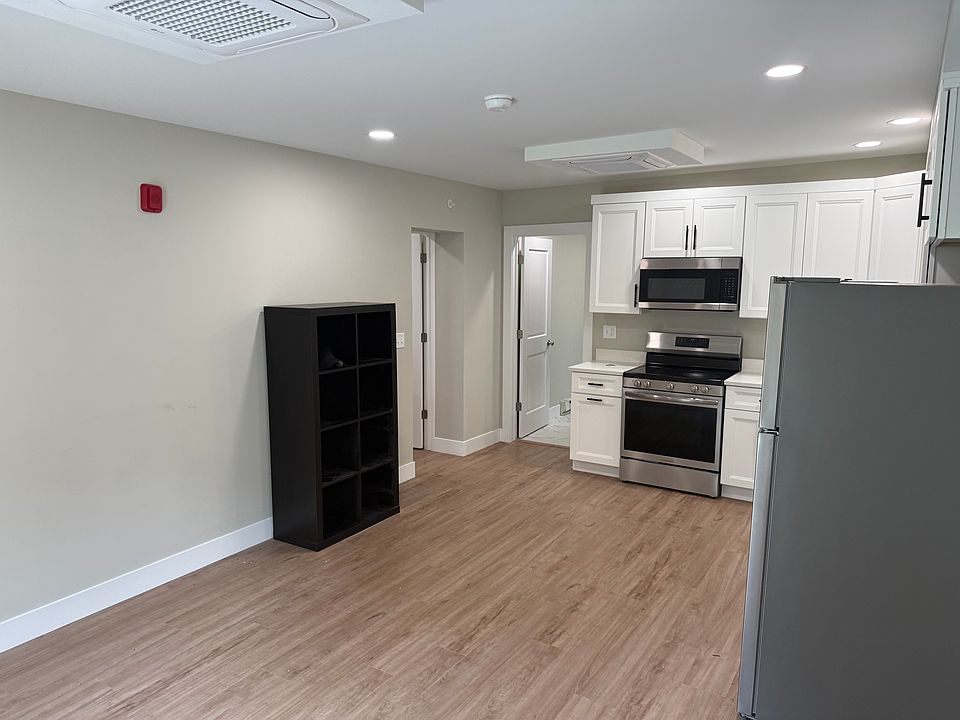 1st image of 1910 Springfield Rd #209