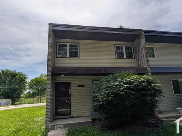 9664 S Van Vlissingen Rd, Chicago, IL 60617