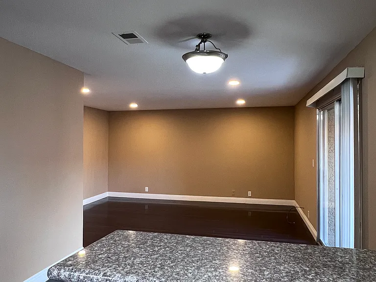 5281 River Glen Dr — Photo 6