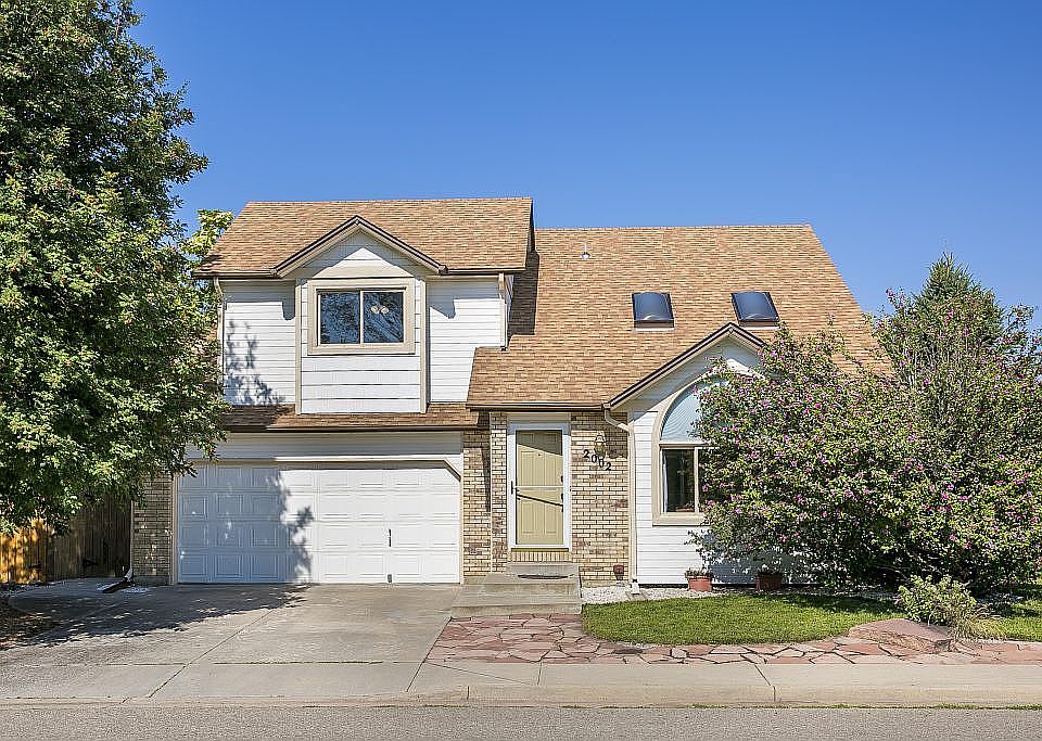 1st image of 2002 Westbourne Dr