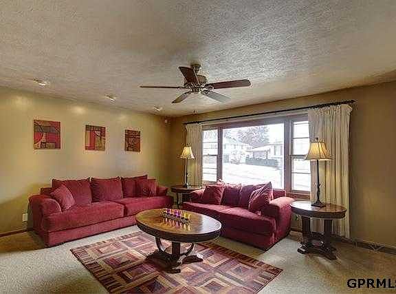 2nd image of 8528 Lakeview Dr