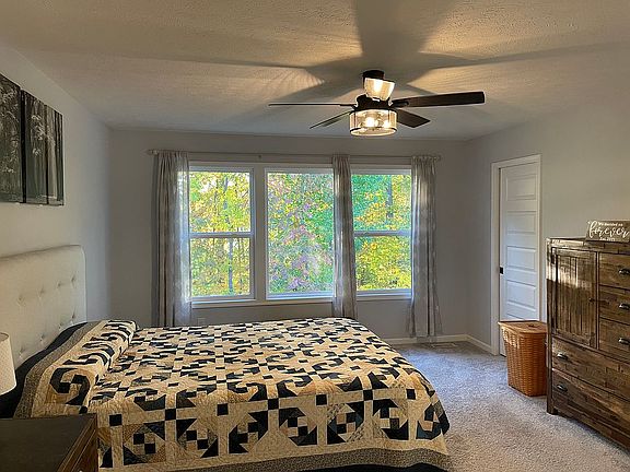 4th image of 12891 Pine Glen Dr