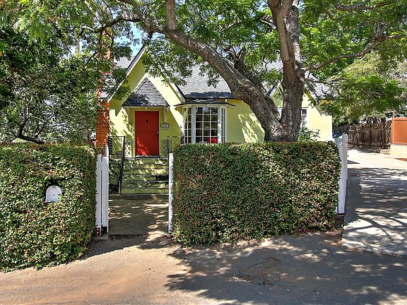 2nd image of 35 Leslie Dr