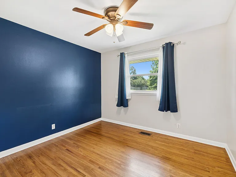 Bedroom #1