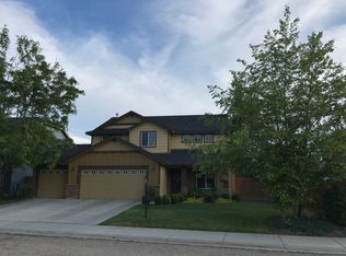 2703 W Tango Creek Dr, Meridian, ID 83646