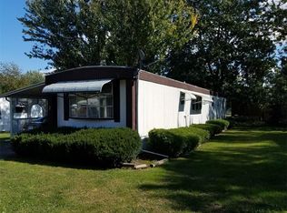 20 Pebbleridge Dr, Medina, NY 14103