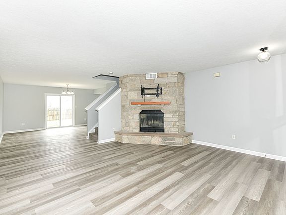 3rd image of 4615 Elicia Ct
