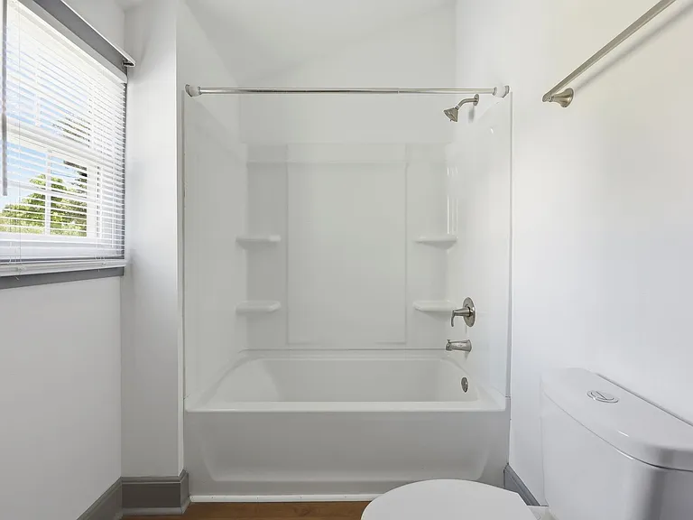 204 E H St — Photo 25