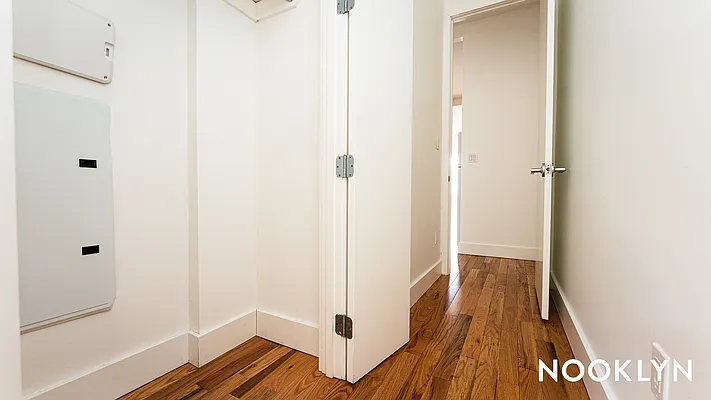 Rented by Nooklyn NYC LLC | media 16