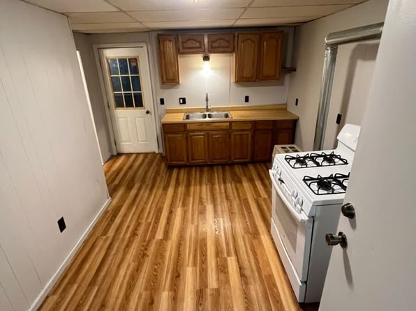 132 Green St #2L