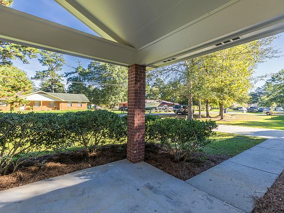 3rd image of 125 Anita Dr