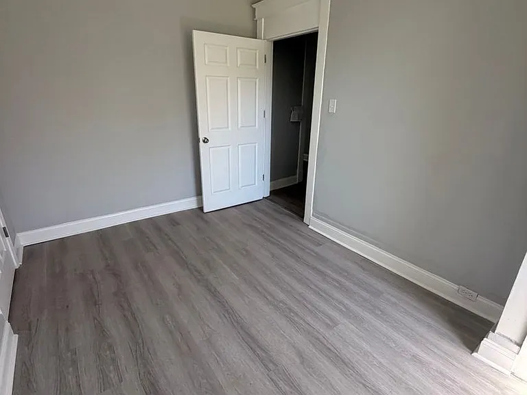 4140 W Broadway — Photo 14