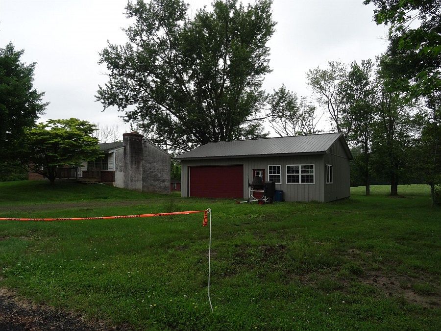 2nd image of 21 Helen Ln