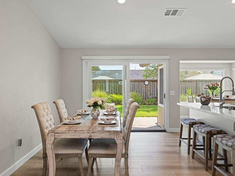 1st image of 2236 Valdes Court