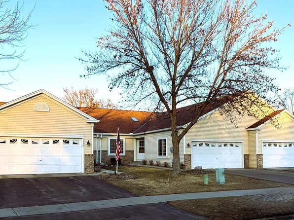 9046 Preserve Trl, Savage, MN 55378