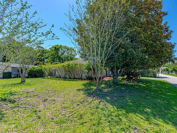 4th image of 1501 Manor Dr