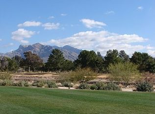 8662 N Arnold Palmer Dr, Tucson, AZ 85742